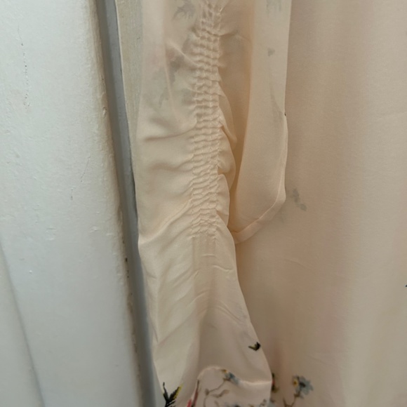 Joie Elsie Silk Floral Blouse in Rosebud Pink Medium - Picture 4 of 8